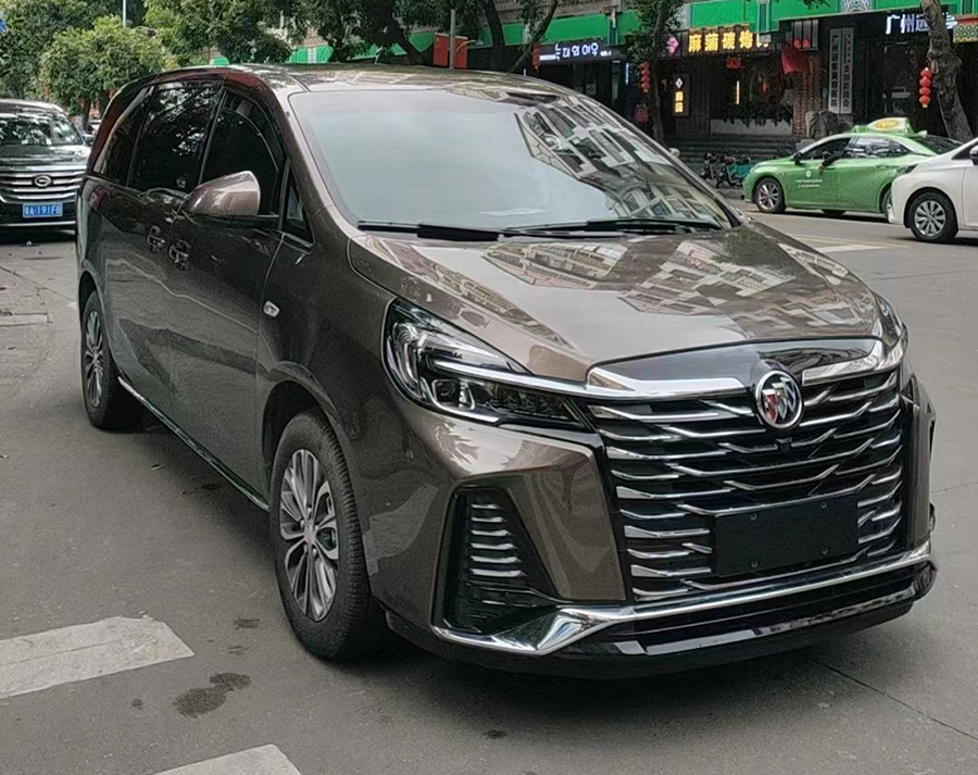 别克GL8商务652T